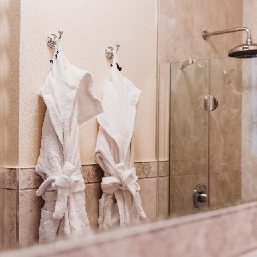 Salotto Delle Arti Hotel Модена Екстериор снимка