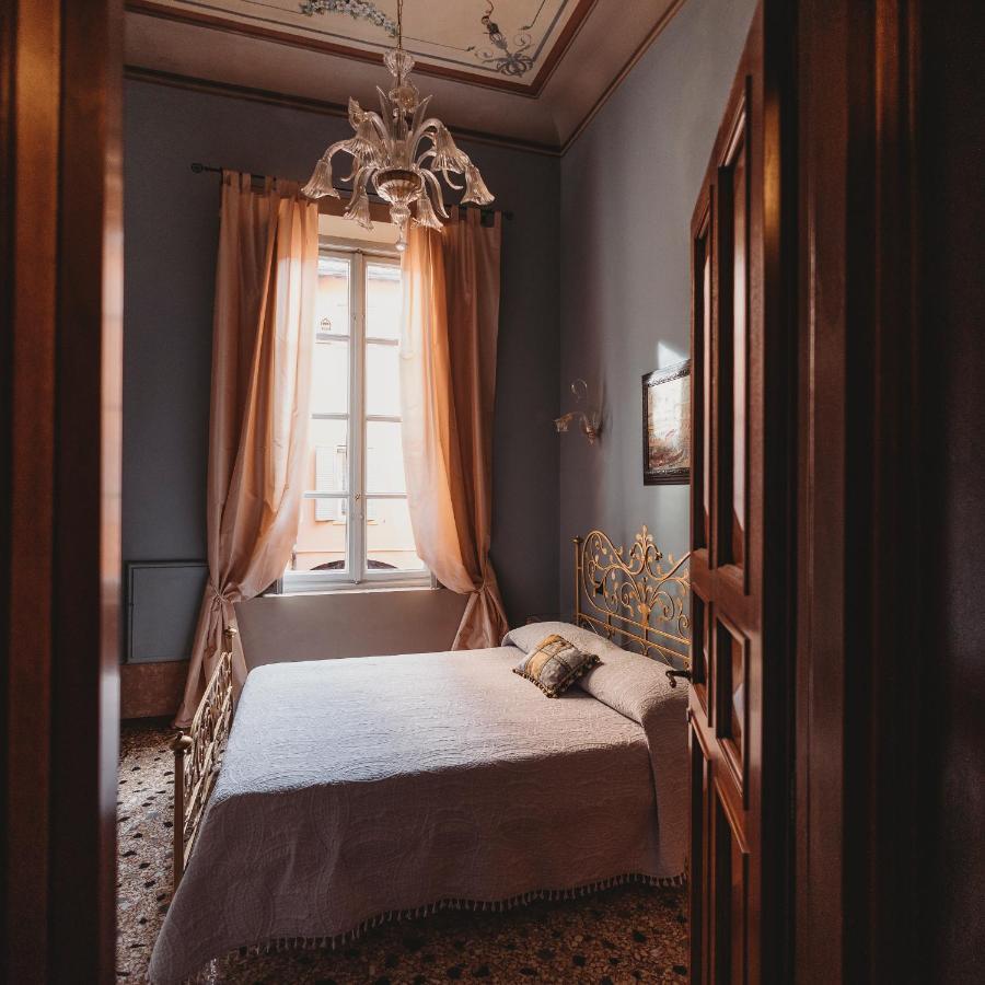 Salotto Delle Arti Hotel Модена Екстериор снимка