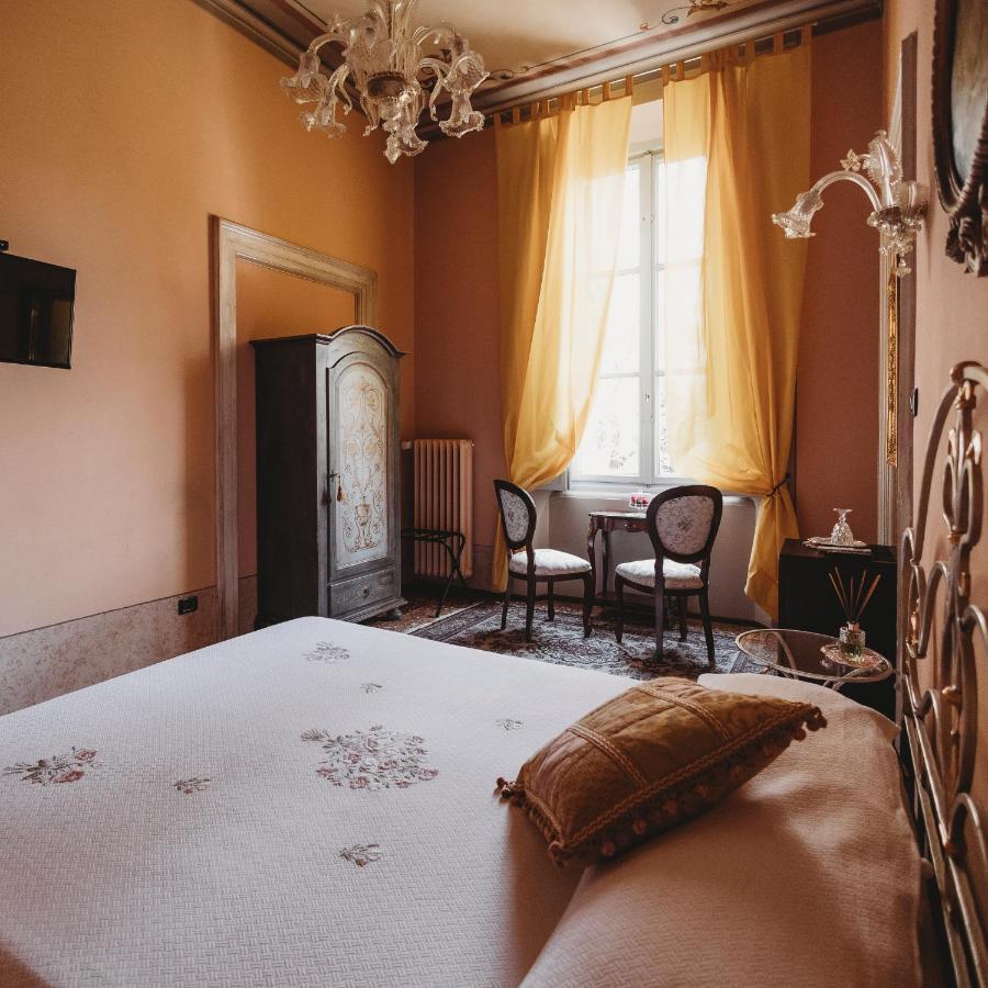 Salotto Delle Arti Hotel Модена Екстериор снимка