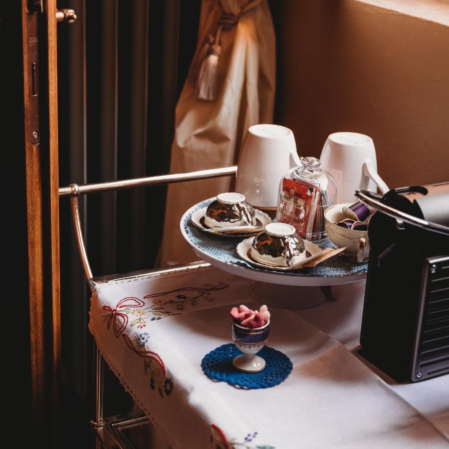 Salotto Delle Arti Hotel Модена Екстериор снимка