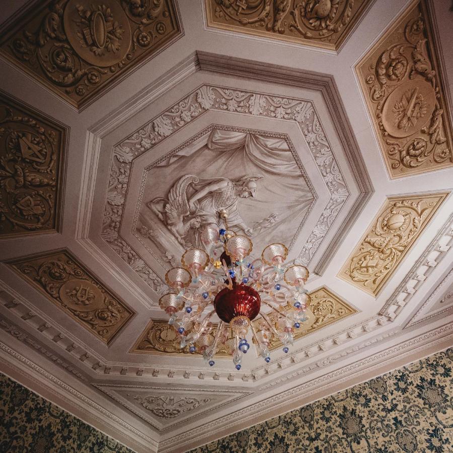 Salotto Delle Arti Hotel Модена Екстериор снимка