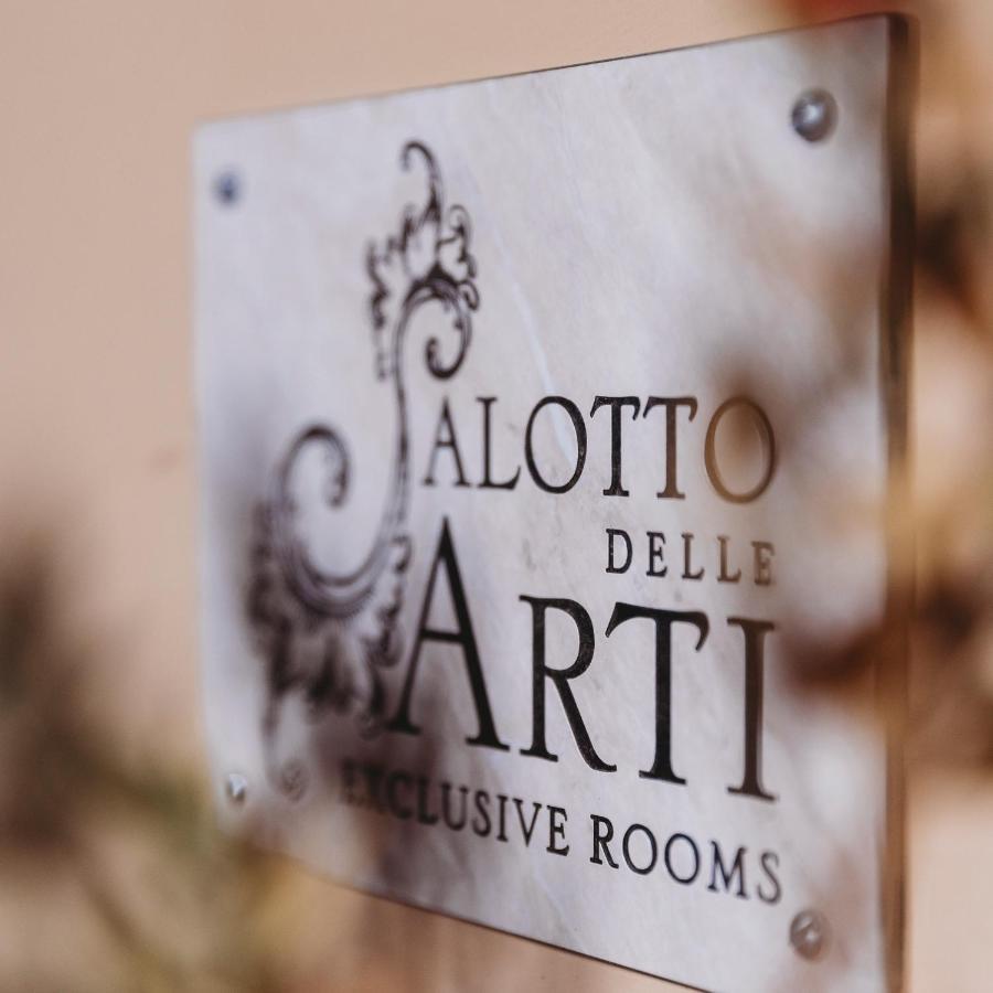 Salotto Delle Arti Hotel Модена Екстериор снимка